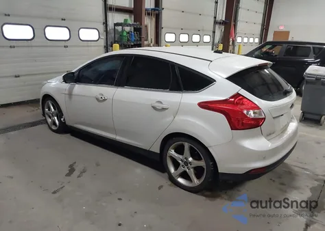 2014 Ford Focus Titanium from USA, damaged, VIN 1FADP3N27EL226654